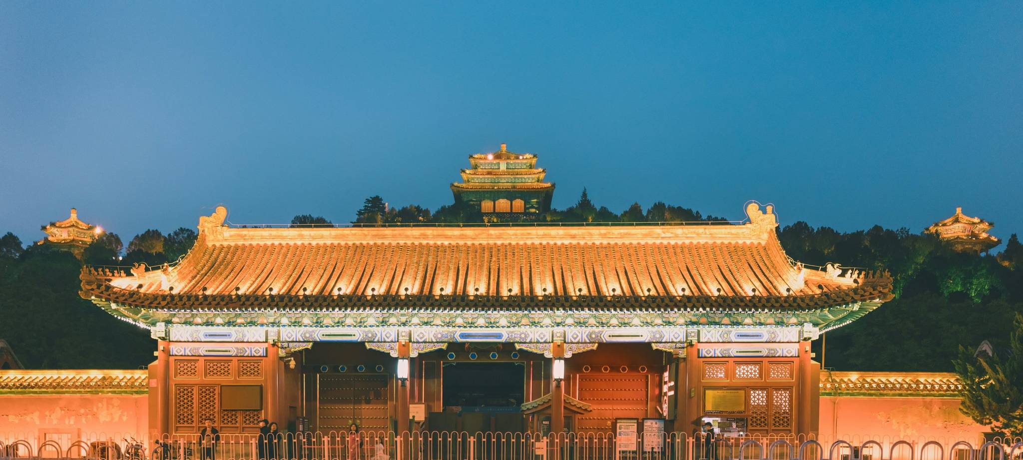 嫩草影院